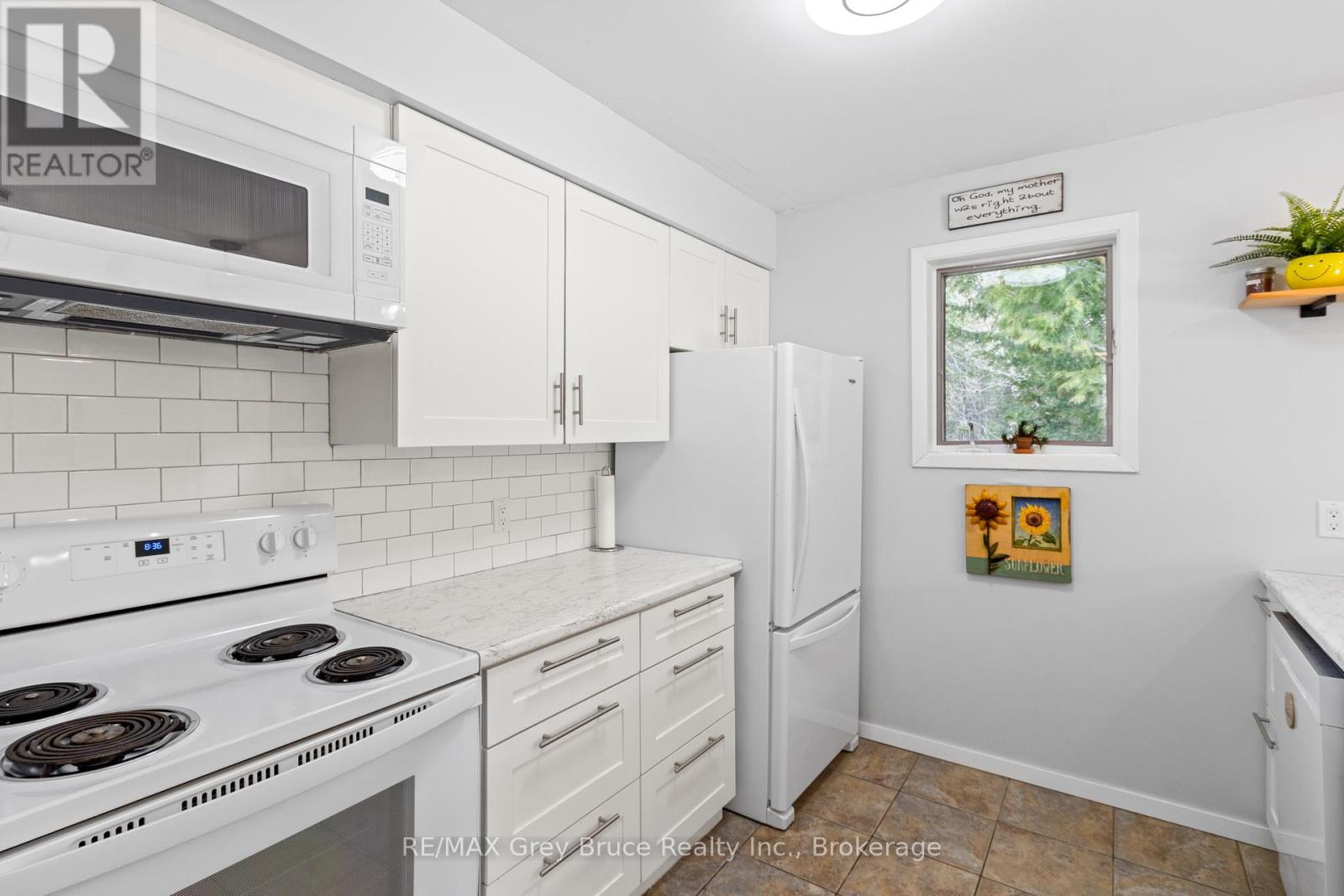 678 WEST ROAD - 17