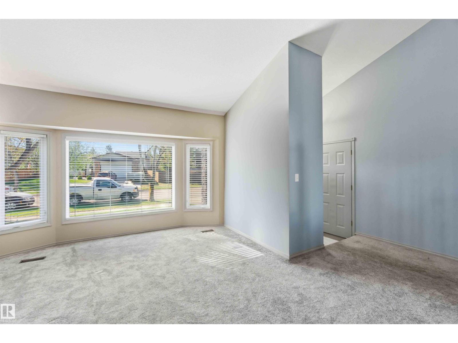 42 Patterson Cr, St. Albert