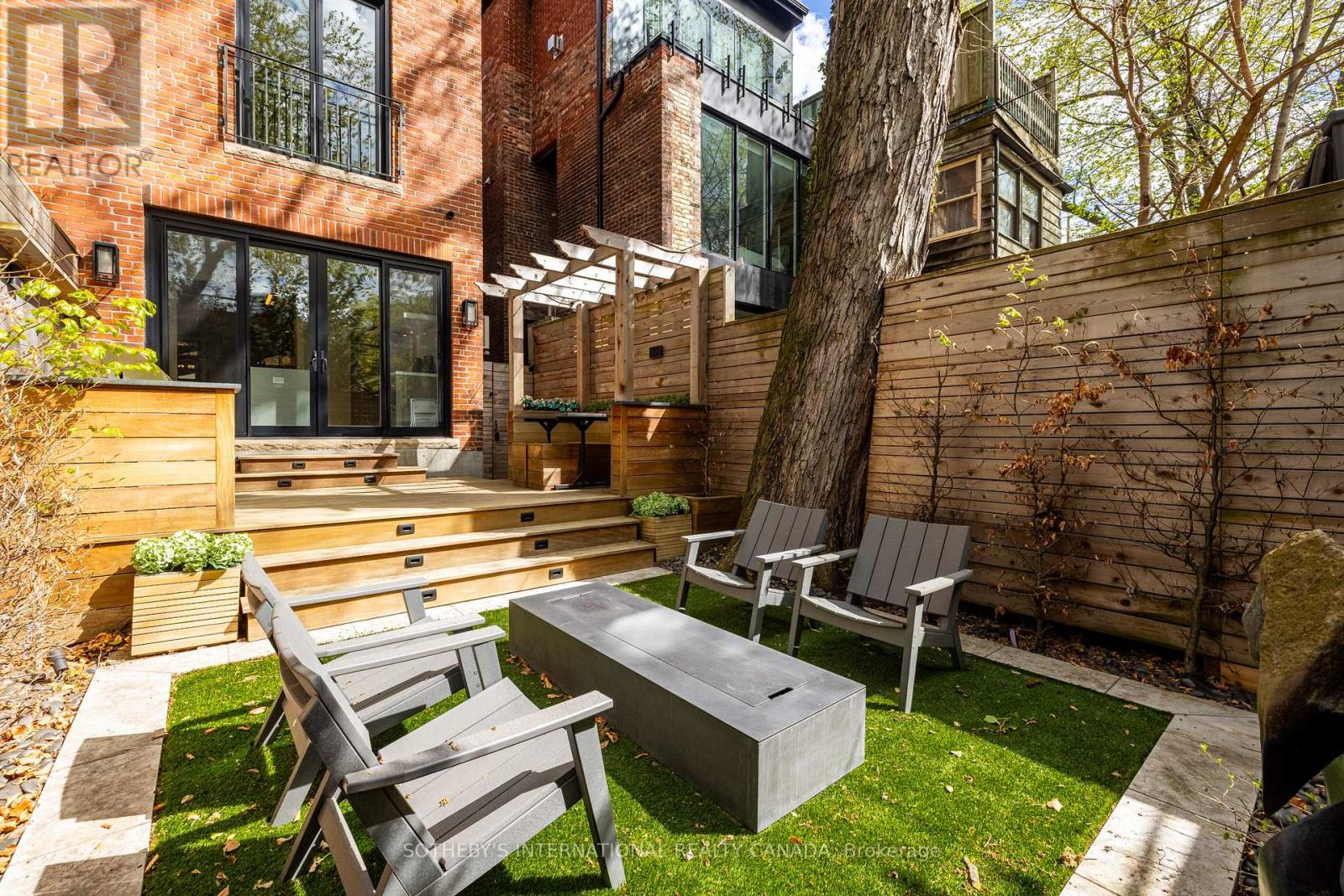 33 TRANBY AVENUE - 28