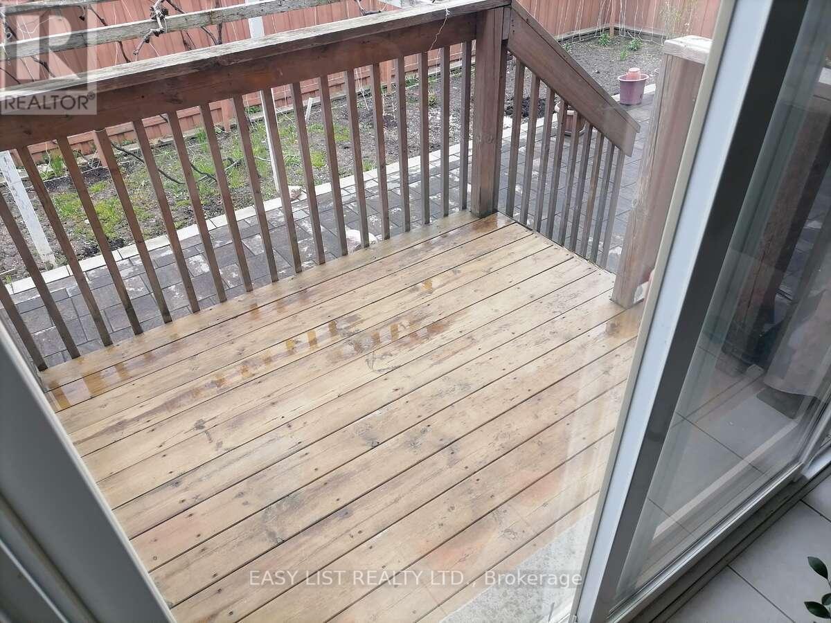 16 GROVEWOOD STREET - 20