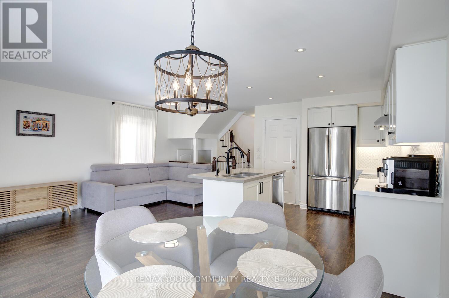 32 BLACK MAPLE CRESCENT - 12