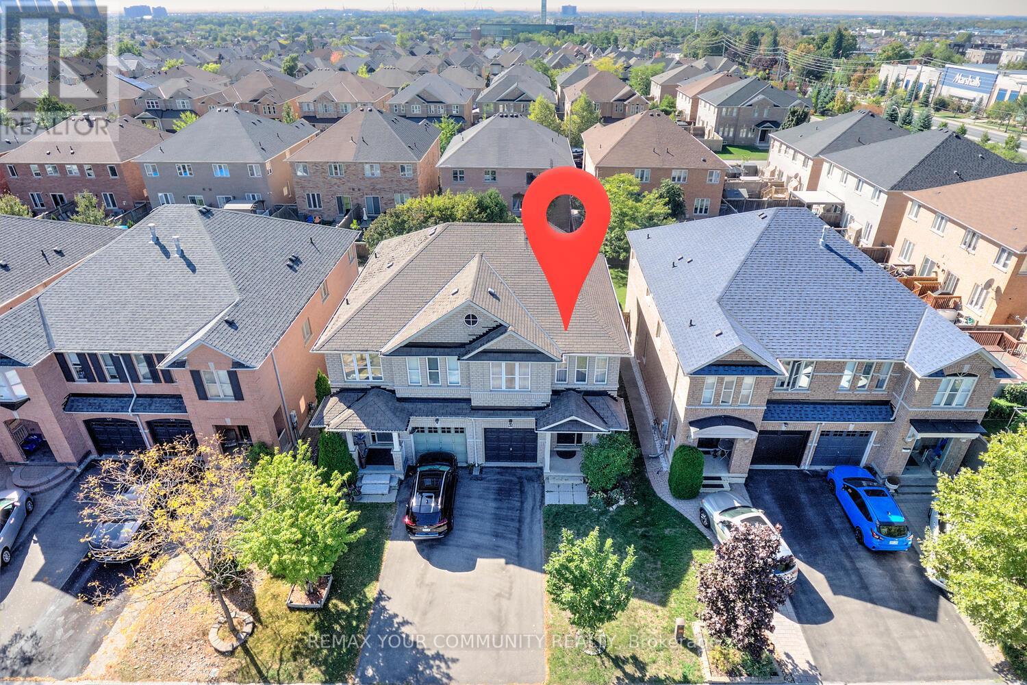 32 BLACK MAPLE CRESCENT - 39