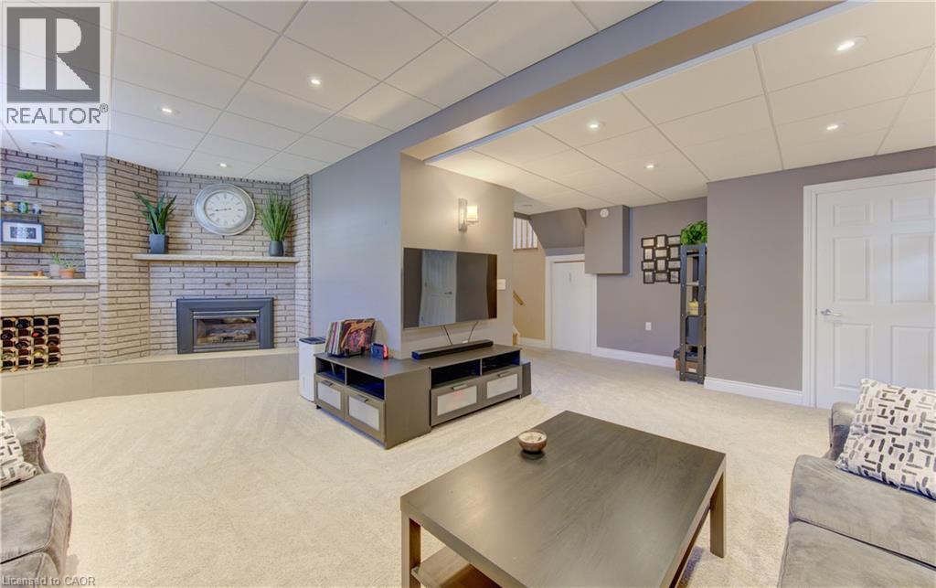 10 BOSWORTH Crescent, Kitchener, Ontario, N2E1Z1 — Photo 16