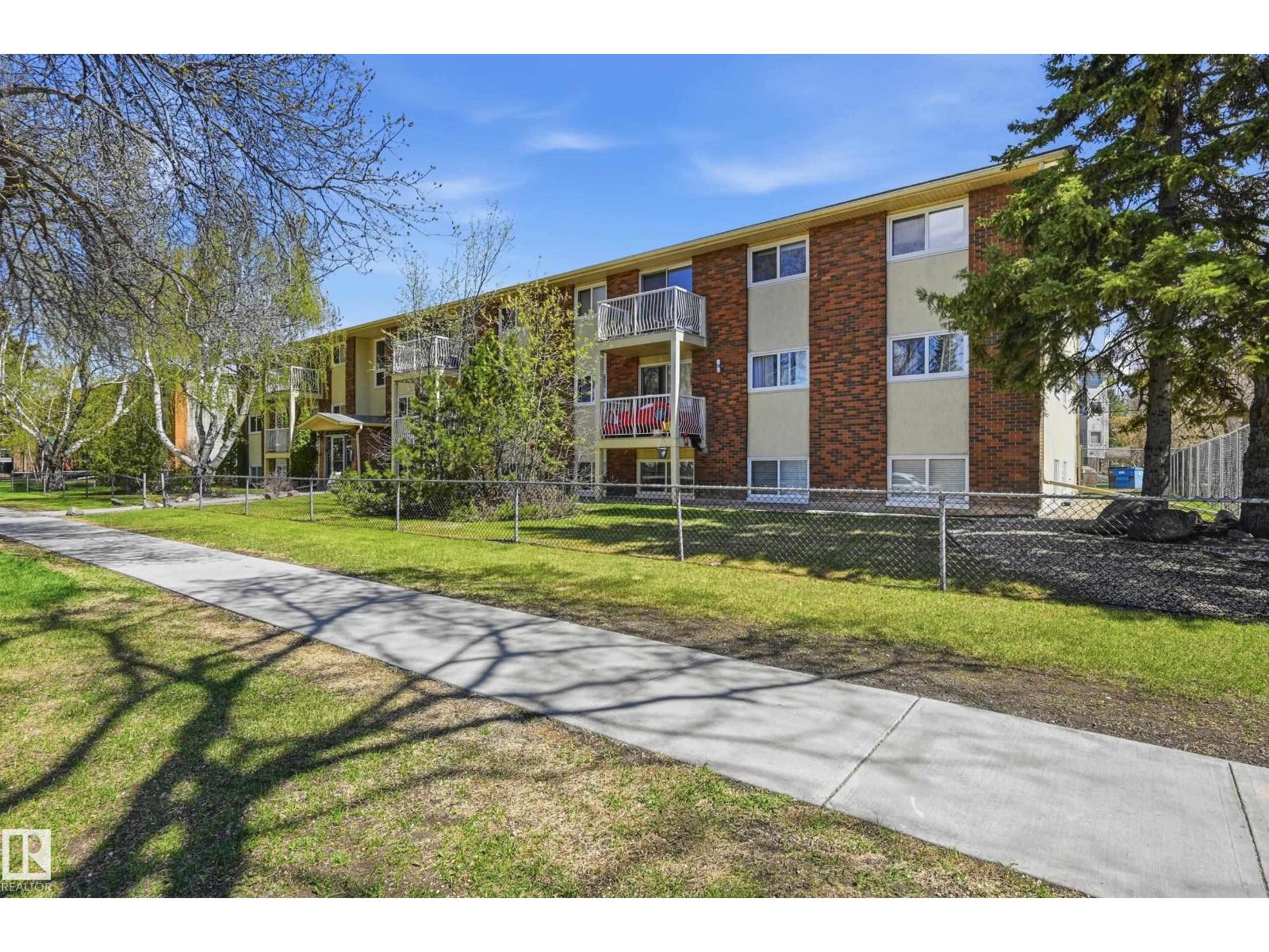 #305 10811 115 ST NW NW, Edmonton