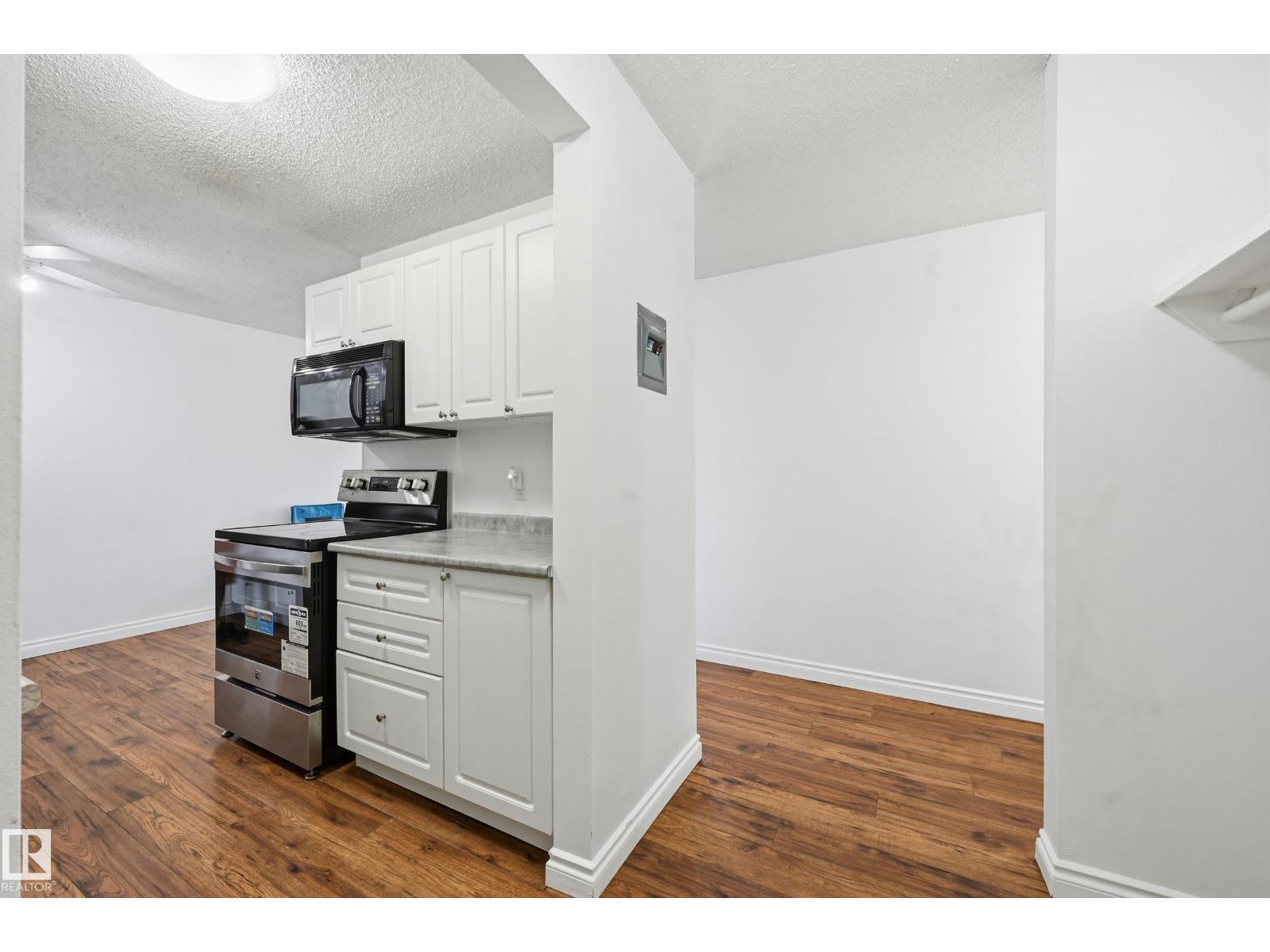 #305 10811 115 ST NW NW, Edmonton