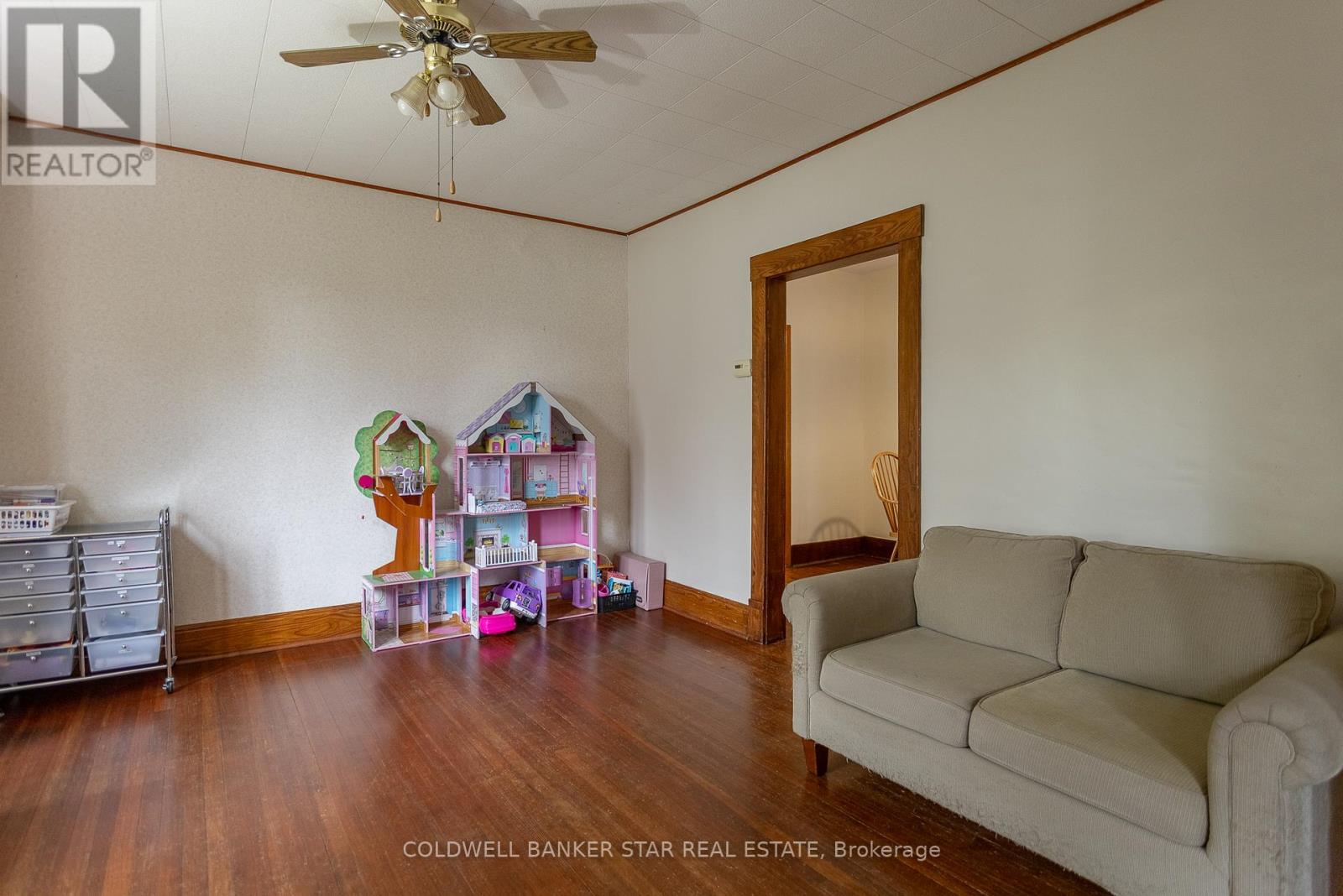106 FAIRVIEW AVENUE - 12