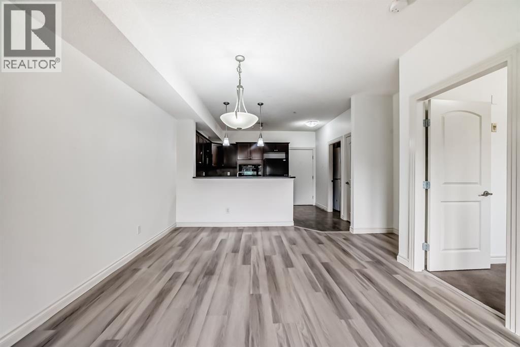 #120 60 Royal Oak Plaza NW - 14