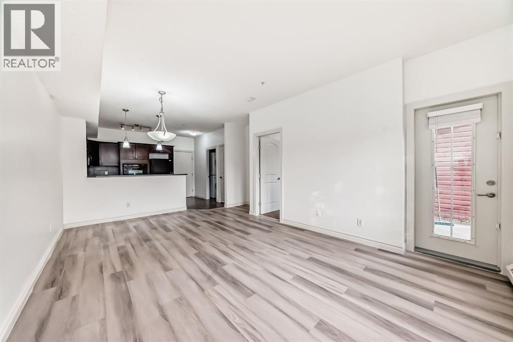 #120 60 Royal Oak Plaza NW - 21