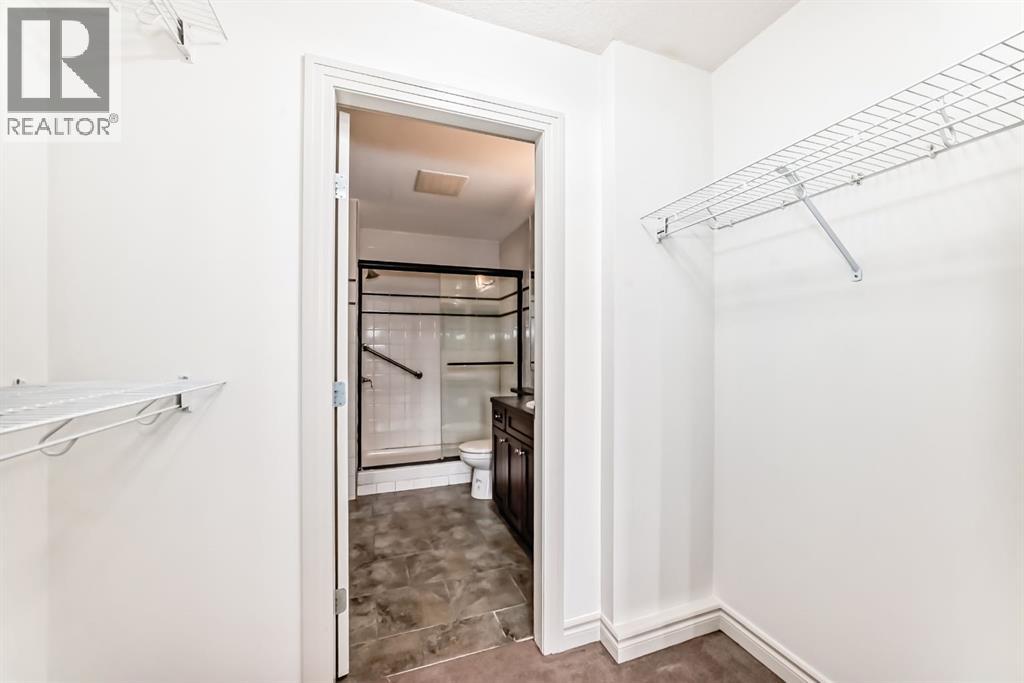 #120 60 Royal Oak Plaza NW - 27