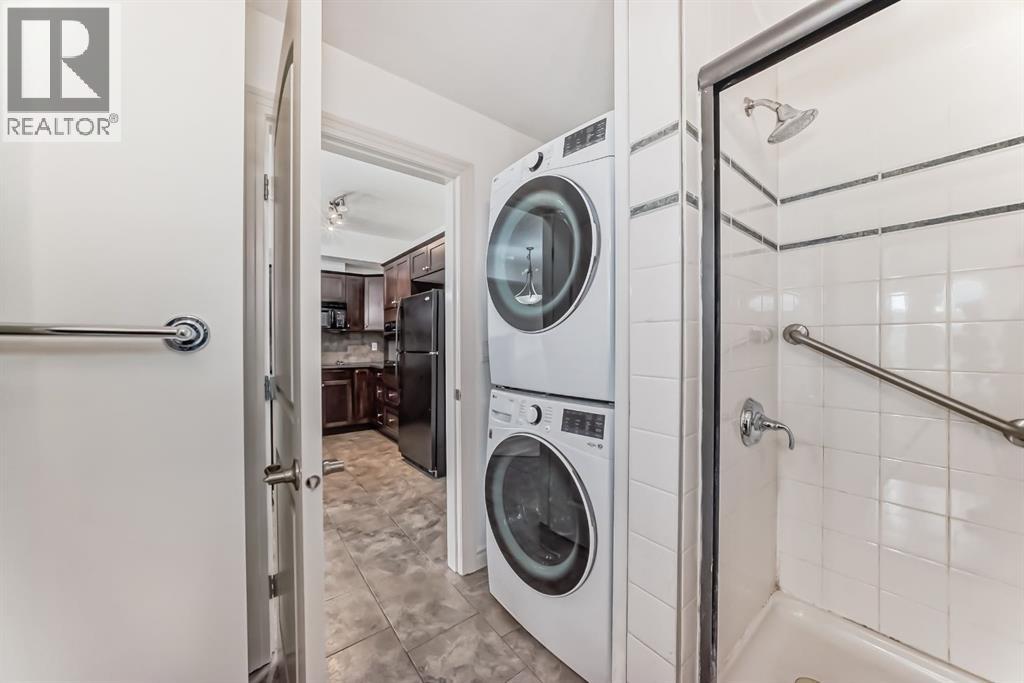 #120 60 Royal Oak Plaza NW - 30
