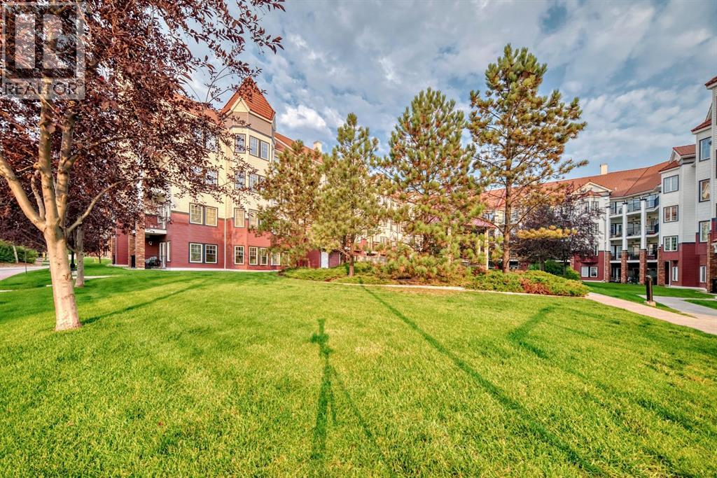 #120 60 Royal Oak Plaza NW - 39