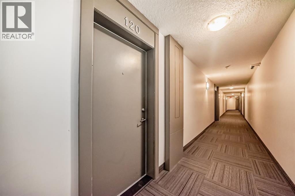 #120 60 Royal Oak Plaza NW - 4