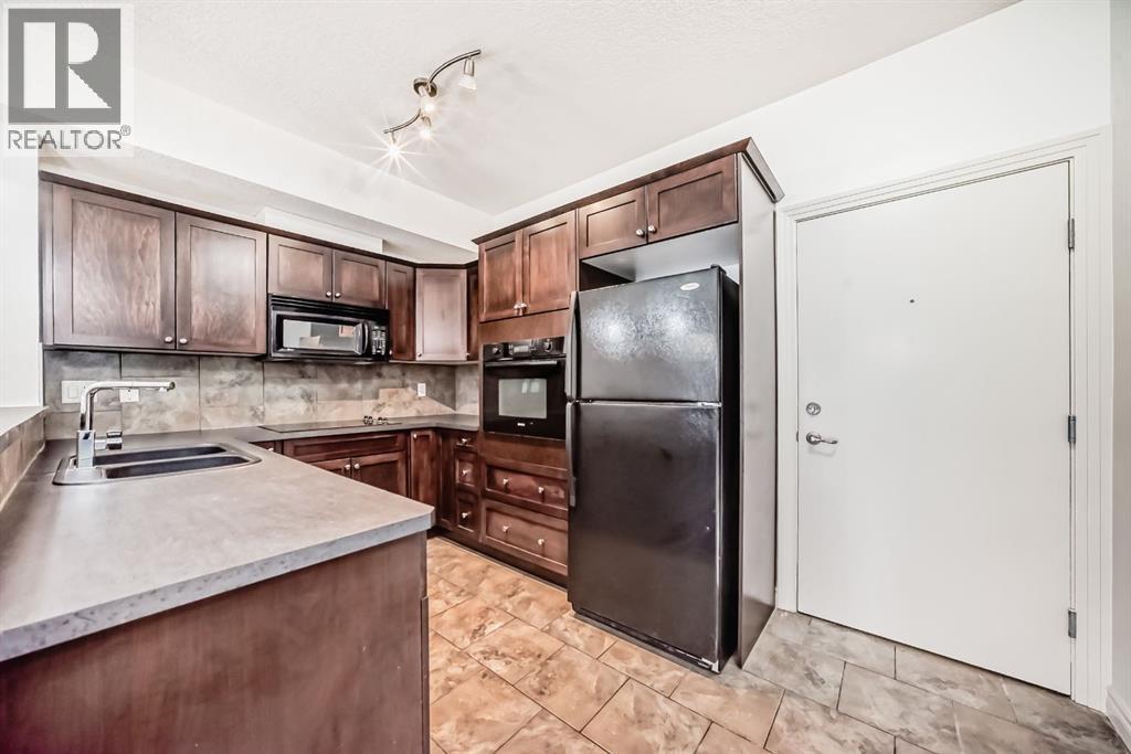 #120 60 Royal Oak Plaza NW - 5