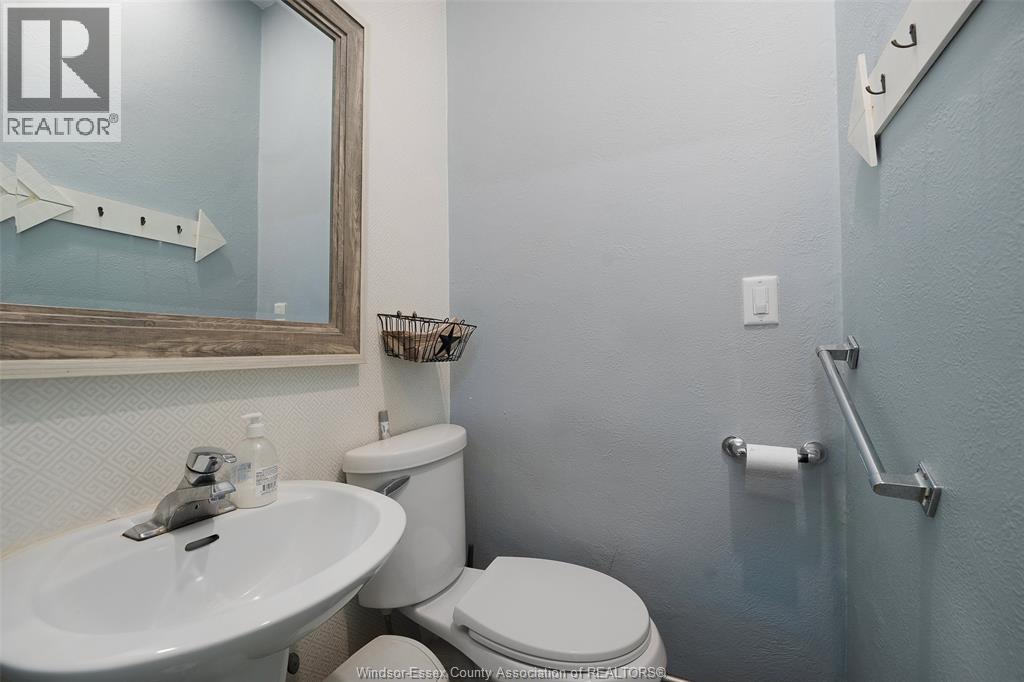 26 CENTRE STREET, Essex, Ontario, N8M1N9 — Photo 41