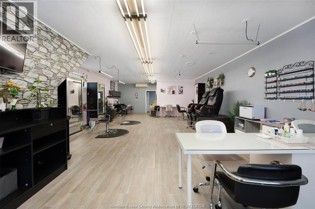 26 CENTRE STREET, Essex, Ontario, N8M1N9 — Photo 3