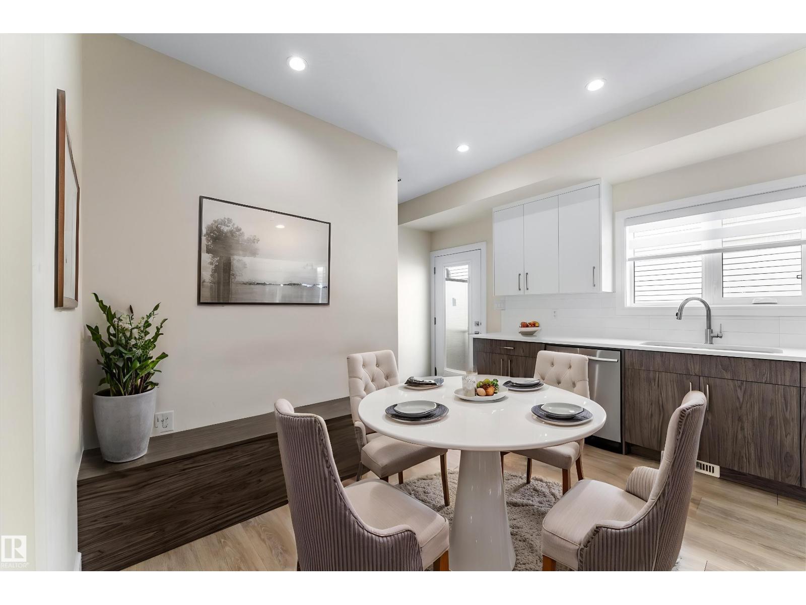 14914 108 AV NW - 44