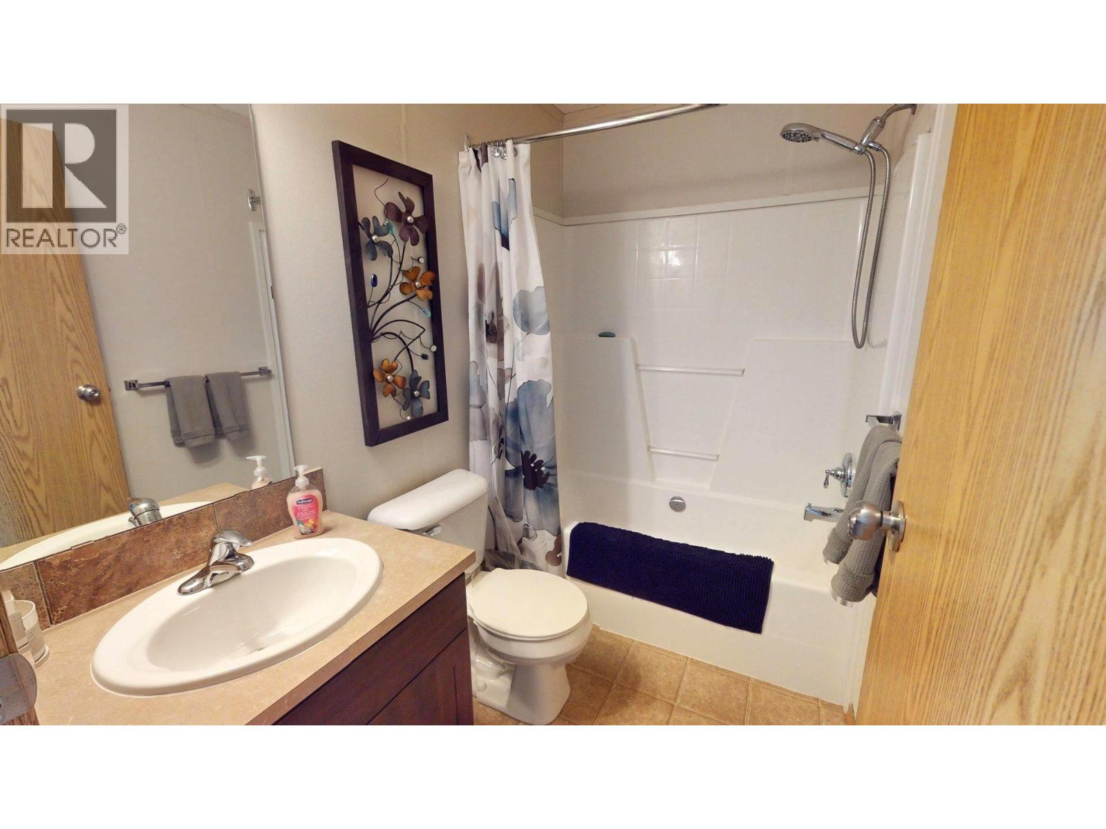 #8 100 ASPEN Drive - 22