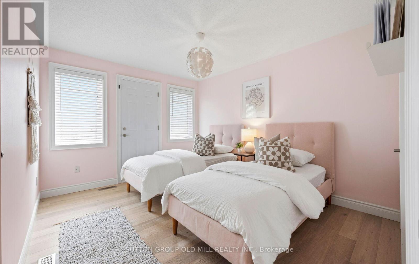 36 CLOCKWORK LANE - 27