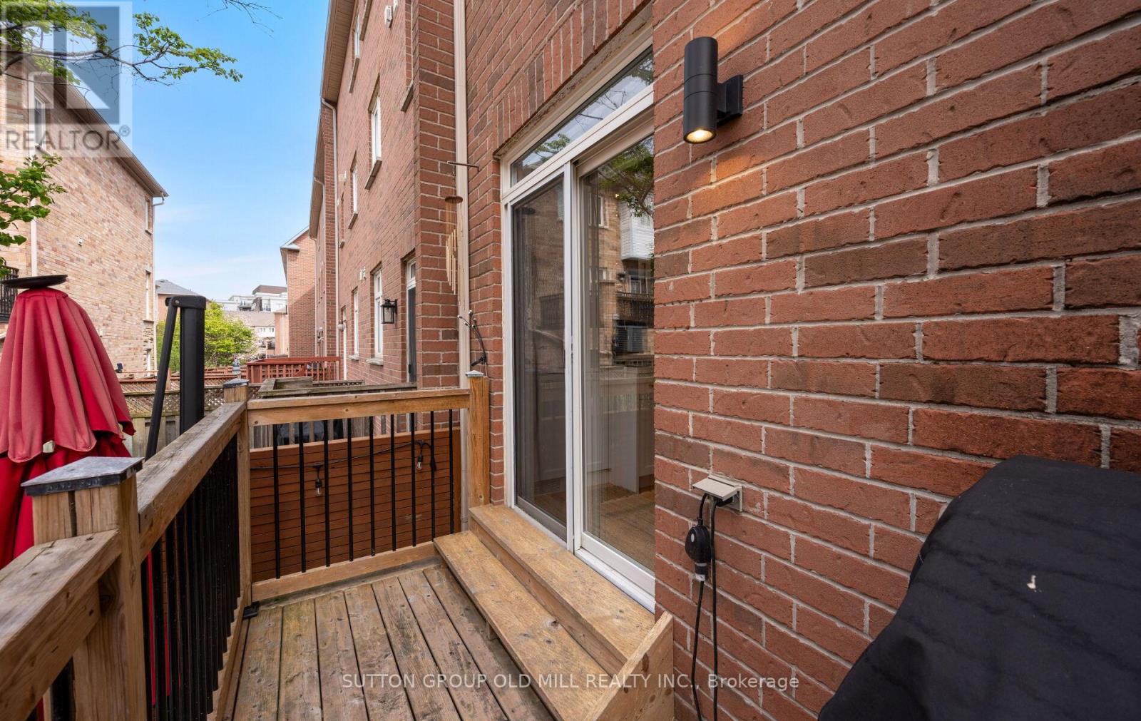 36 CLOCKWORK LANE - 33