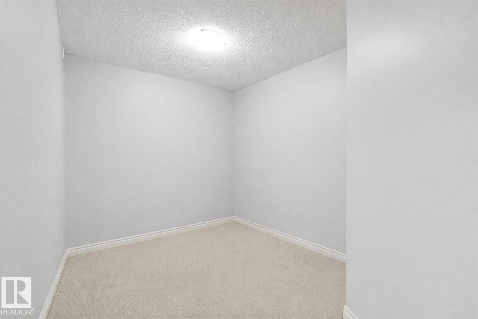 #402 9020 JASPER AV NW - 10