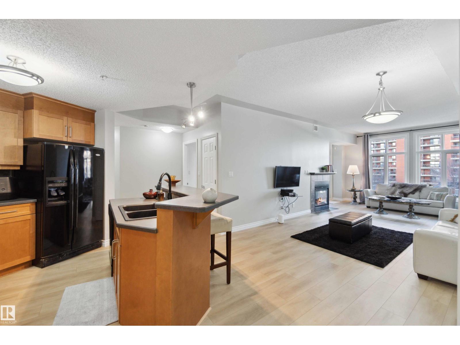 #402 9020 JASPER AV NW - 1