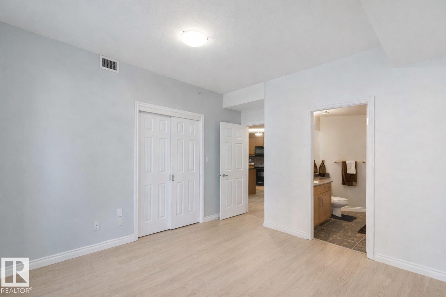 #402 9020 JASPER AV NW - 16