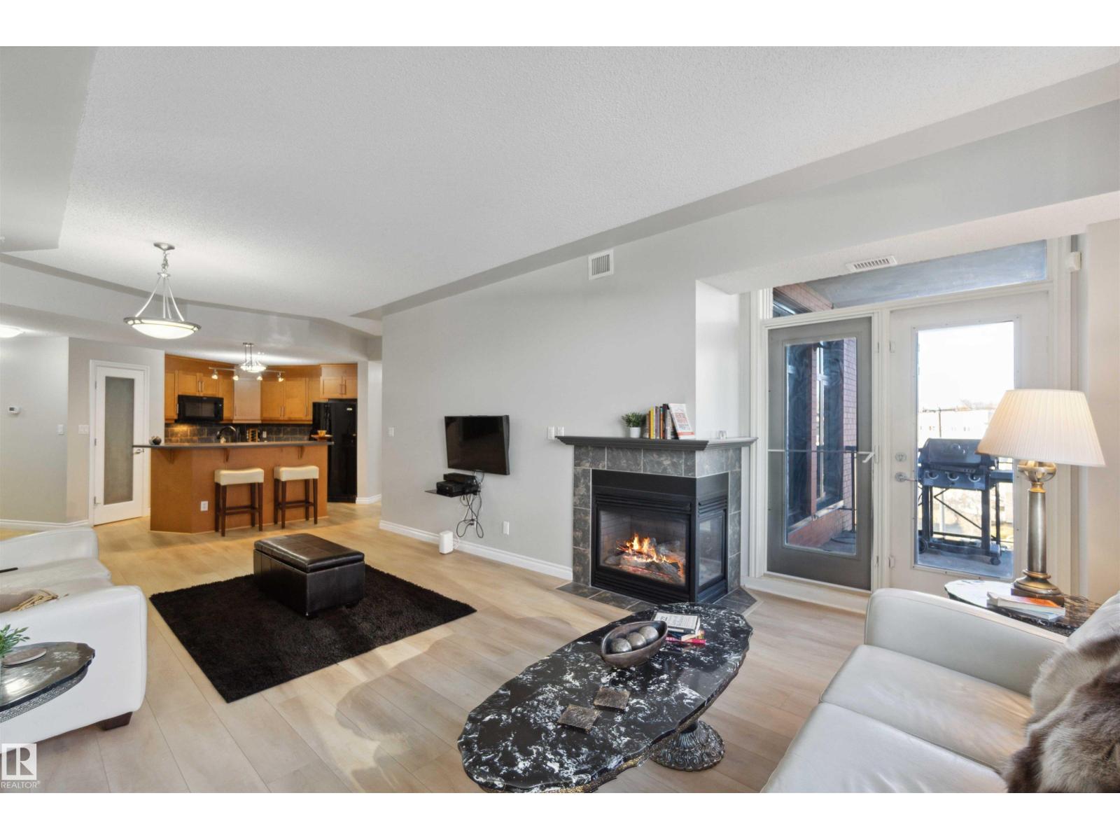 #402 9020 JASPER AV NW - 7