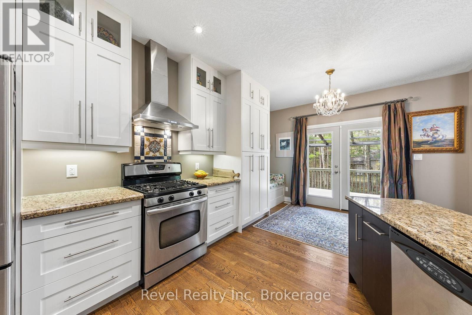 54 VINCENT CIRCLE - 10