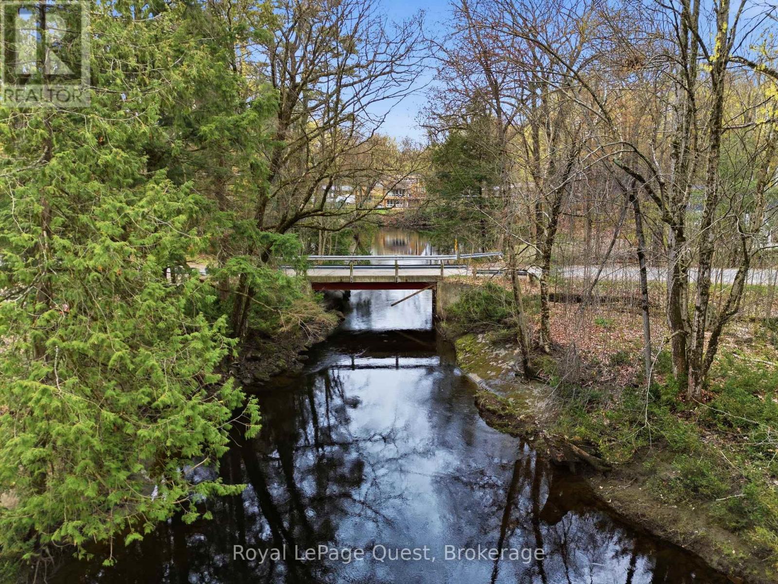 7476 ASH CRESCENT - 4