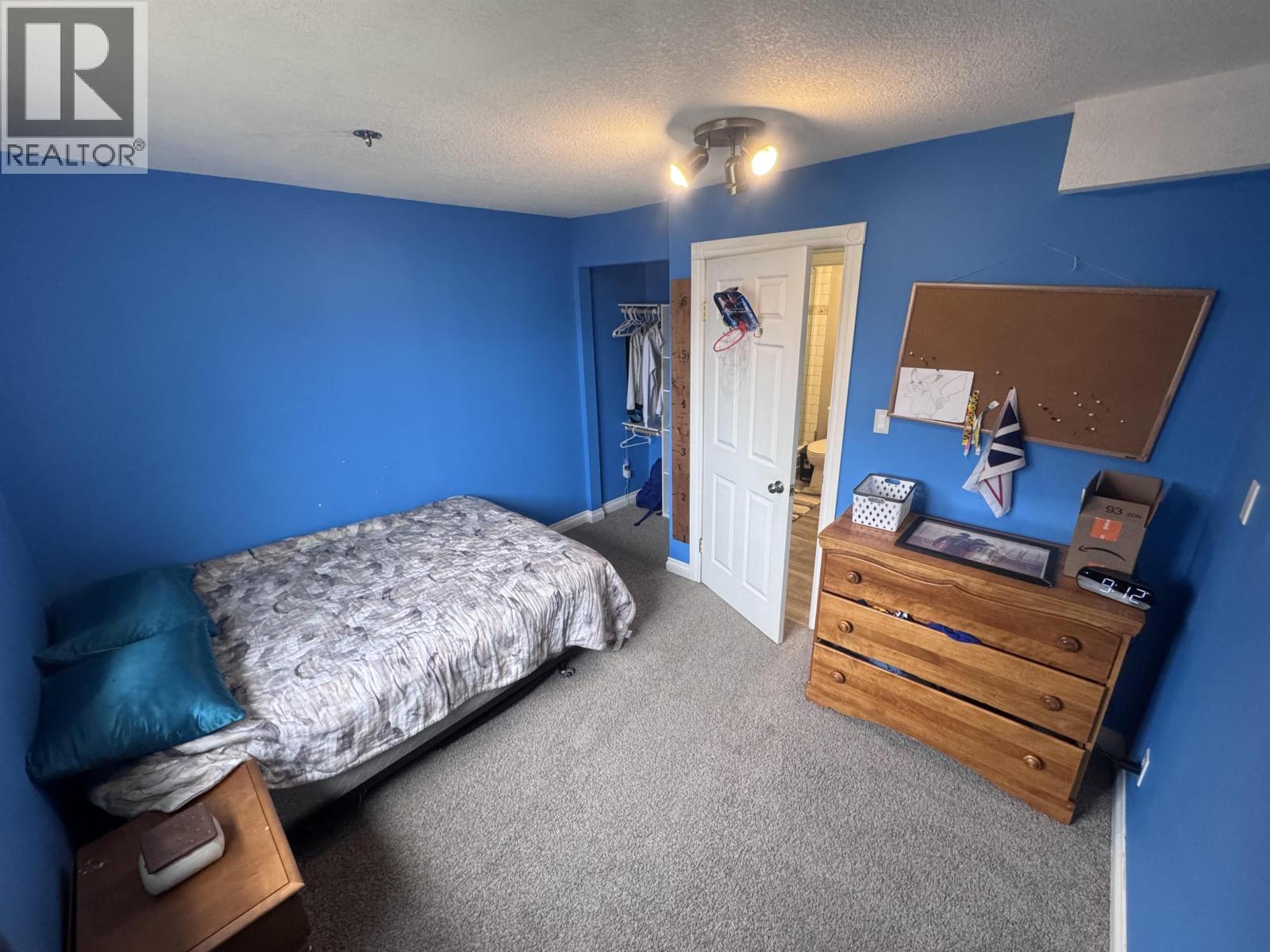 8916 84A STREET - 22