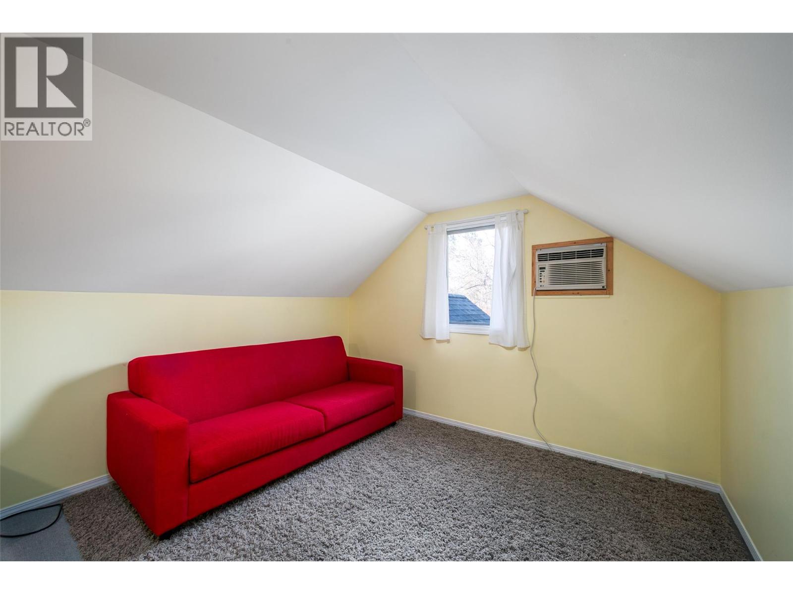  1150 Kelview Street, Kelowna