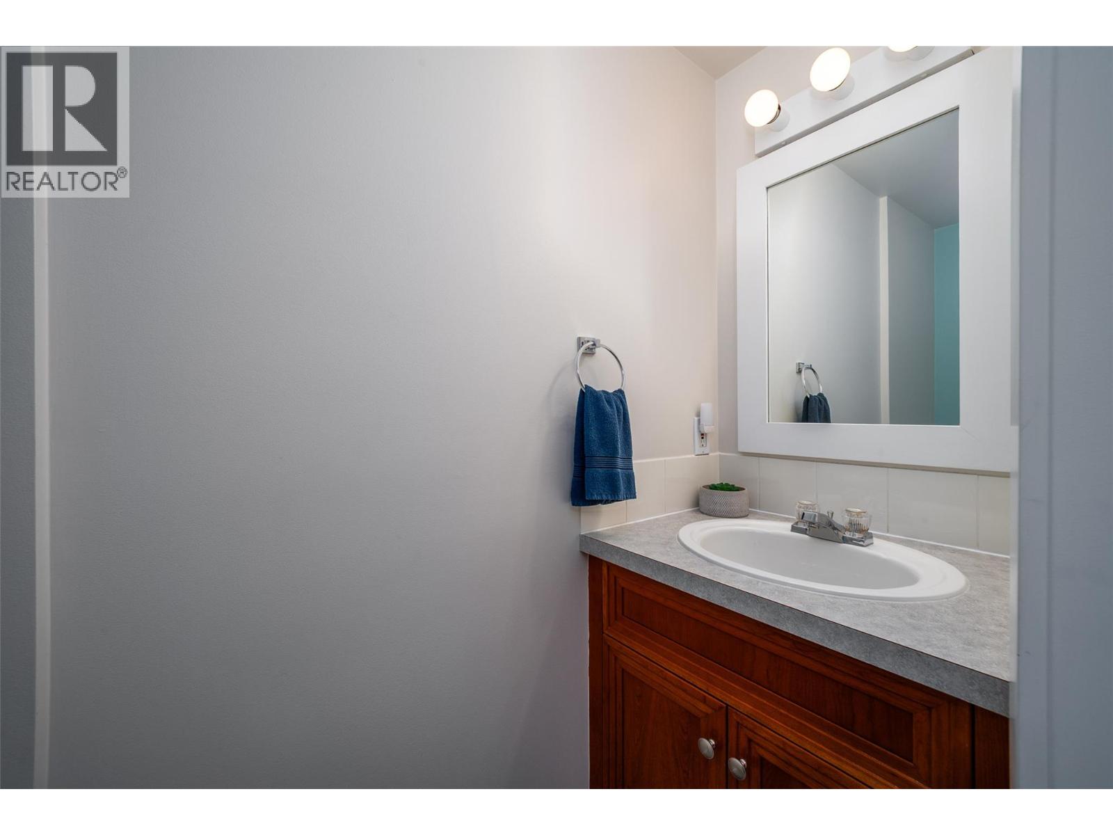  1150 Kelview Street, Kelowna