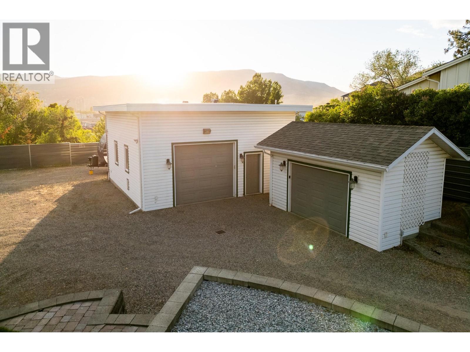 1150 Kelview Street - photo 2