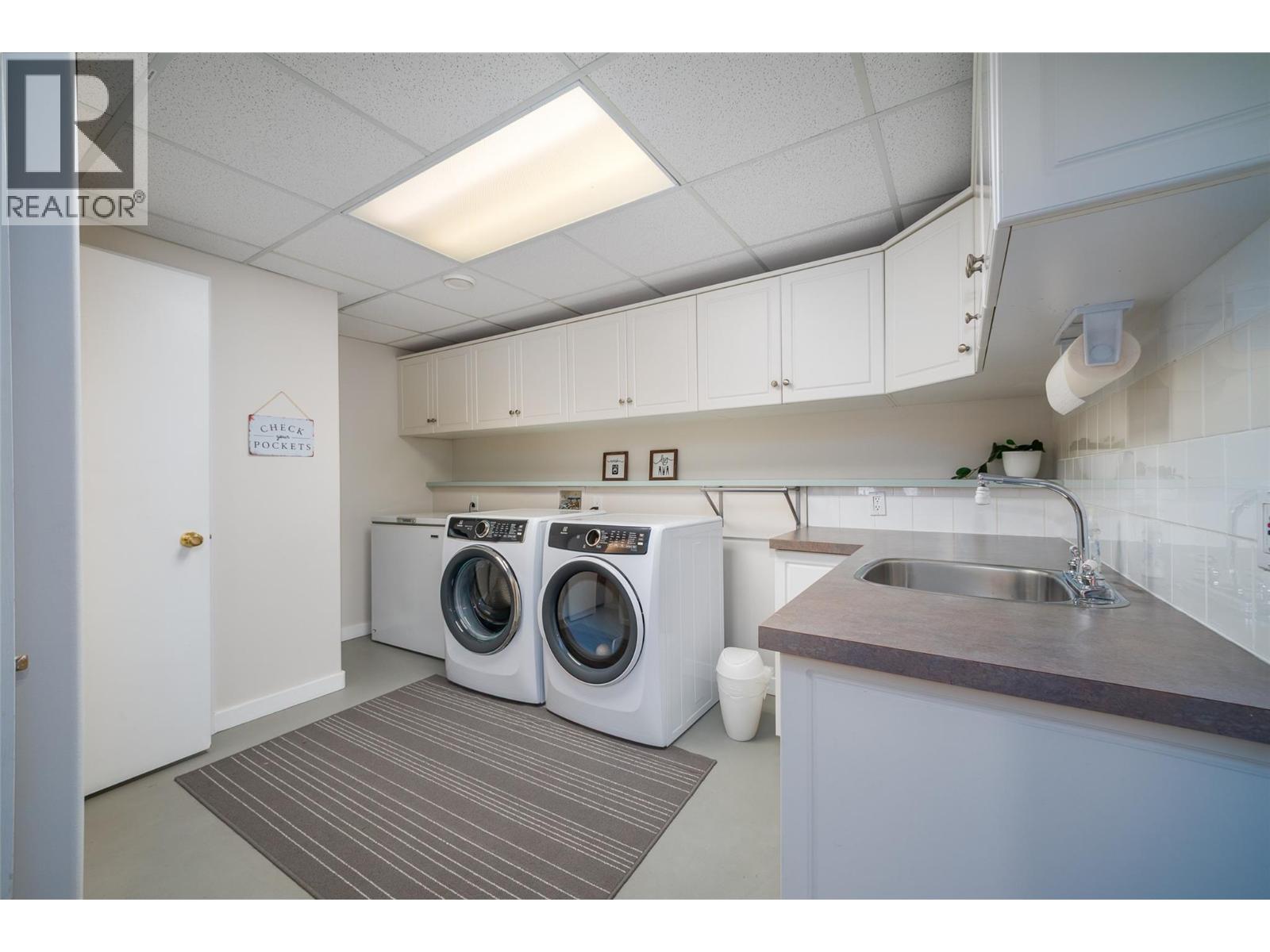  1150 Kelview Street, Kelowna