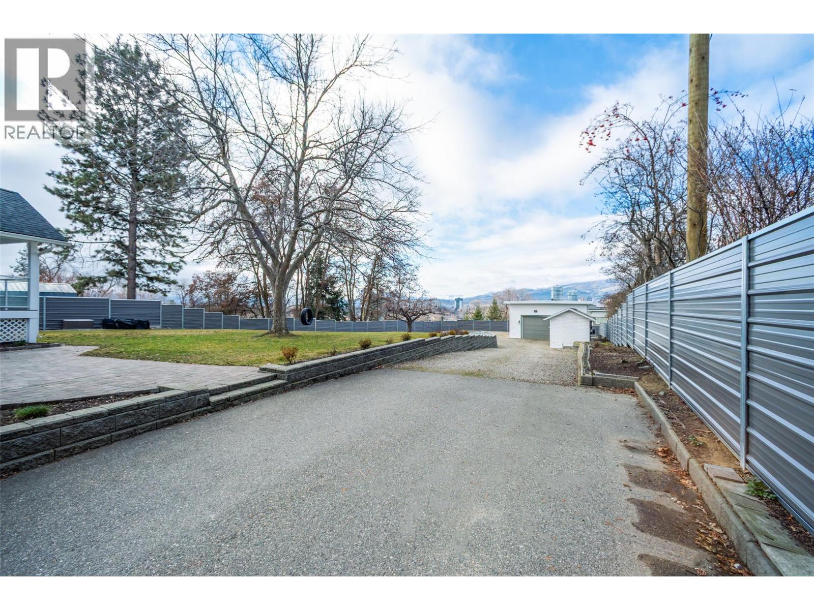  1150 Kelview Street, Kelowna