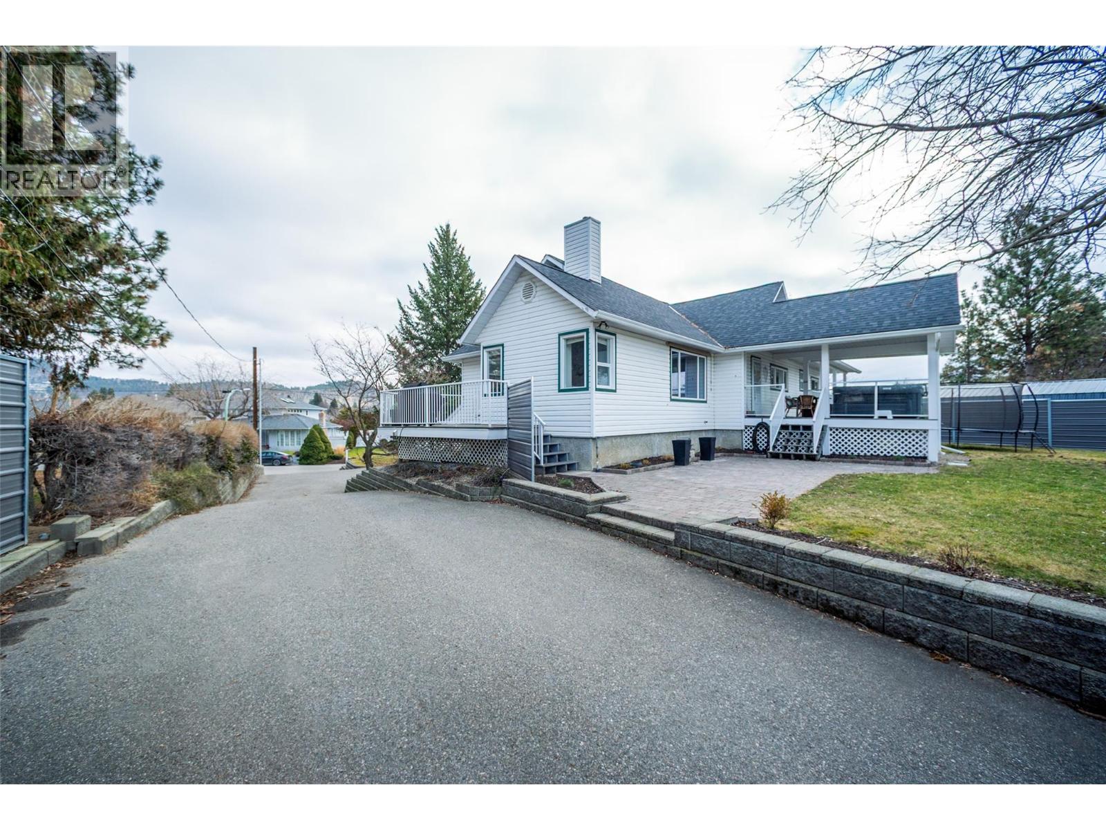  1150 Kelview Street, Kelowna