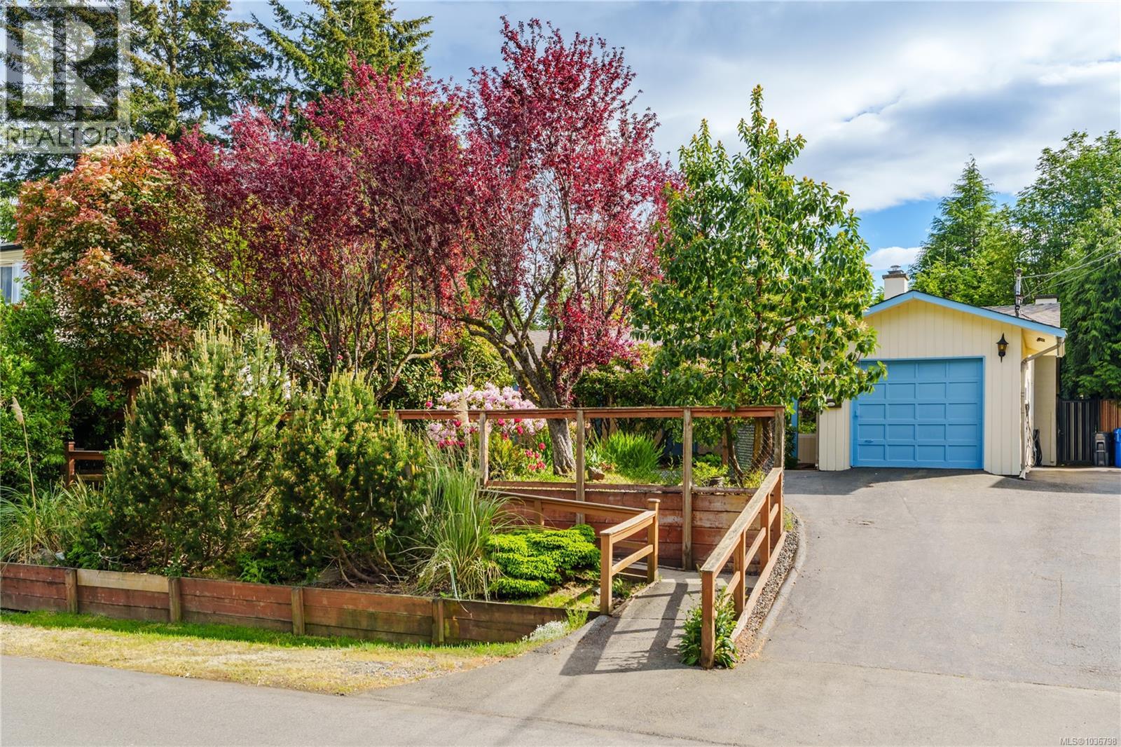 3705 Cottleview Dr - 1