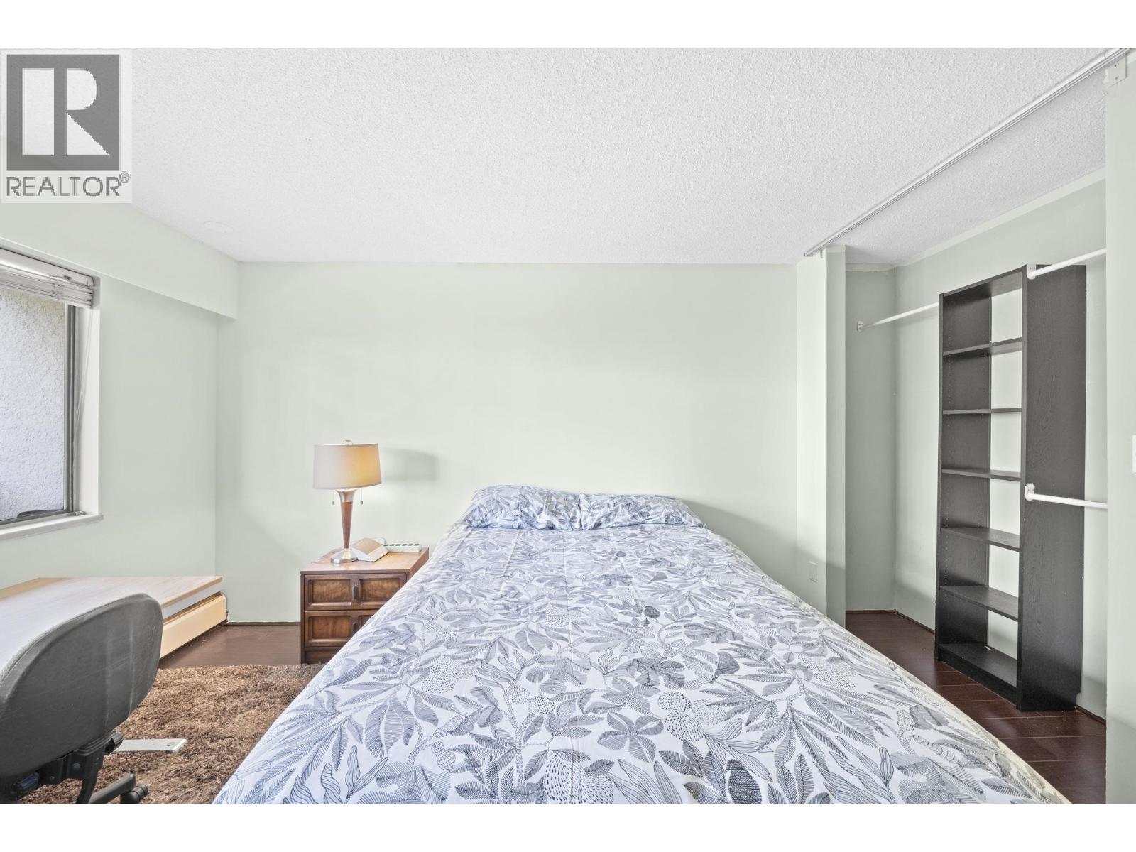 205 1585 E 4TH AVENUE — photo 3