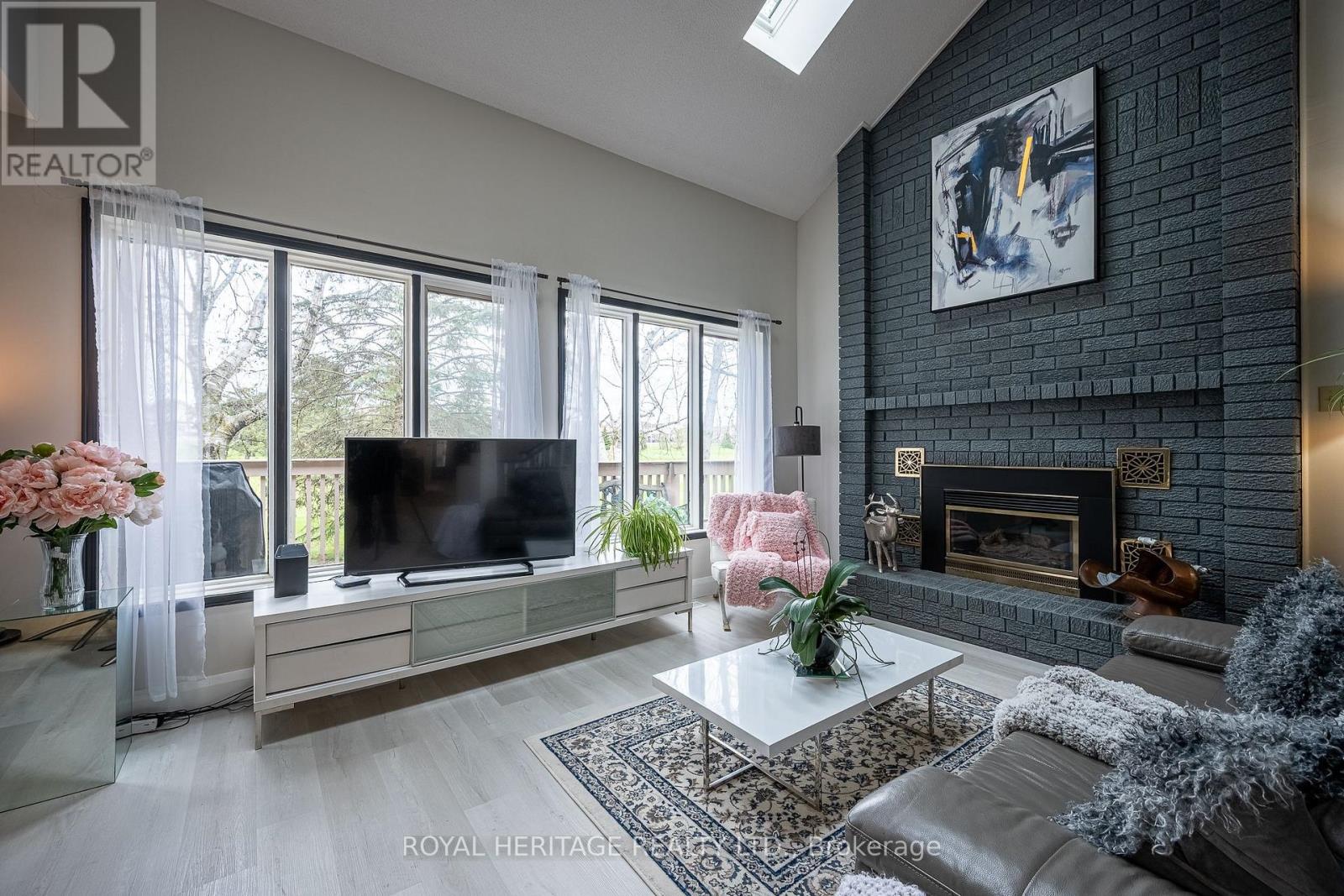 #26 84 GREEN BRIAR ROAD - 11