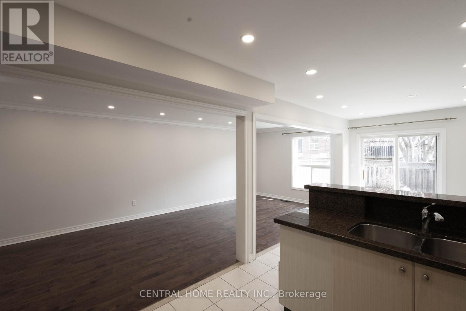 165 MANORHEIGHTS STREET - 7