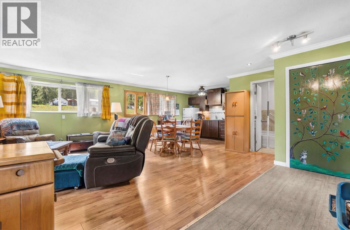 600 Robinson Road - 13