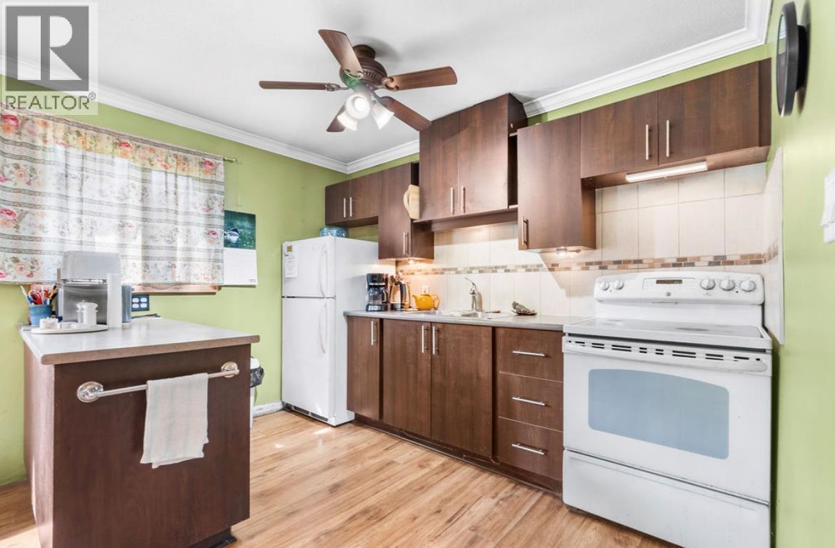 600 Robinson Road - 14