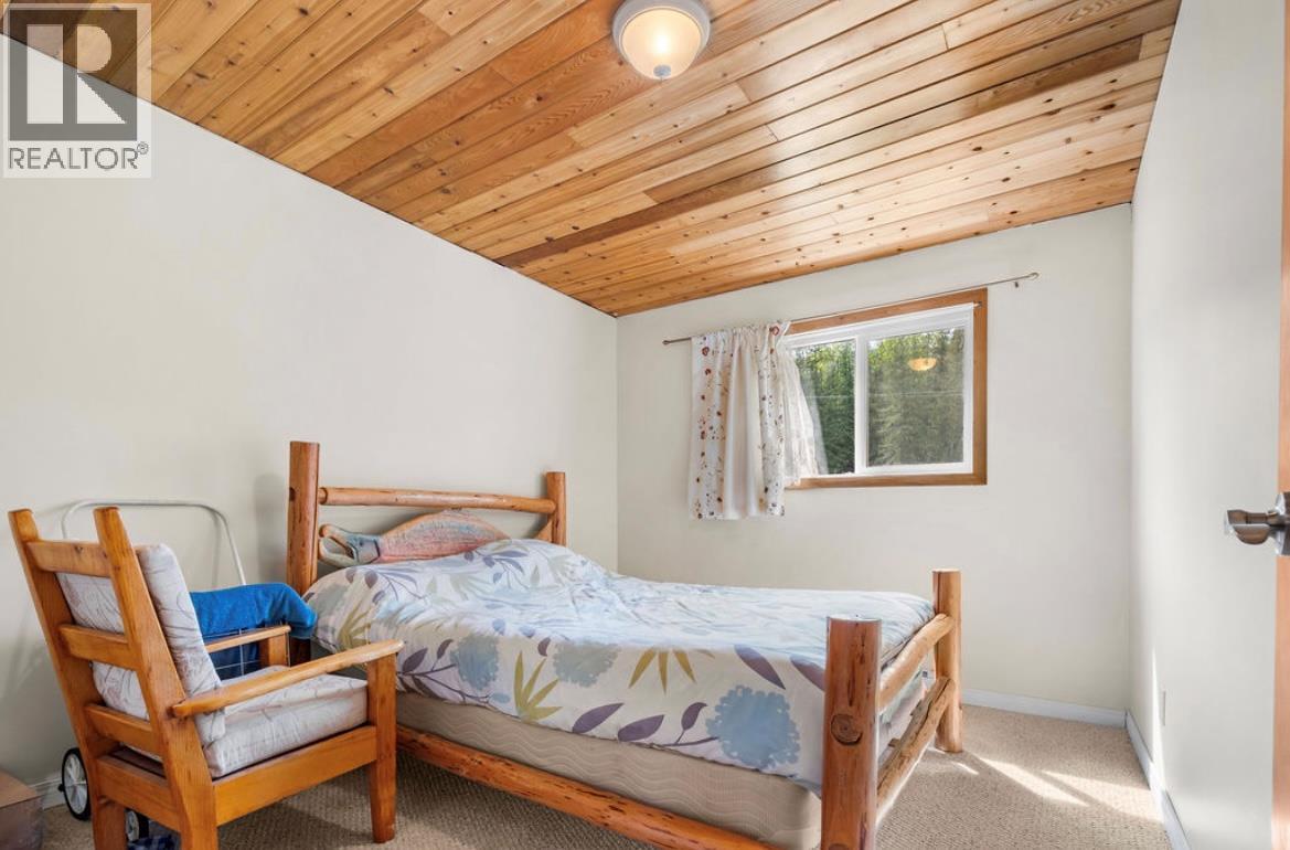 600 Robinson Road - 21