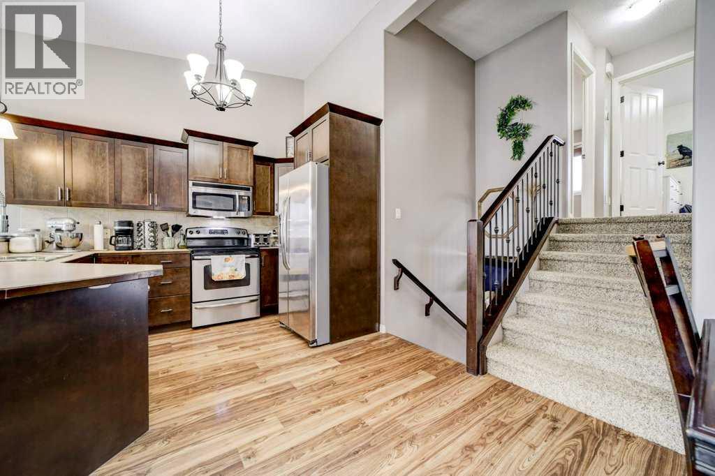 121 Mt Sundance Crescent W - 17