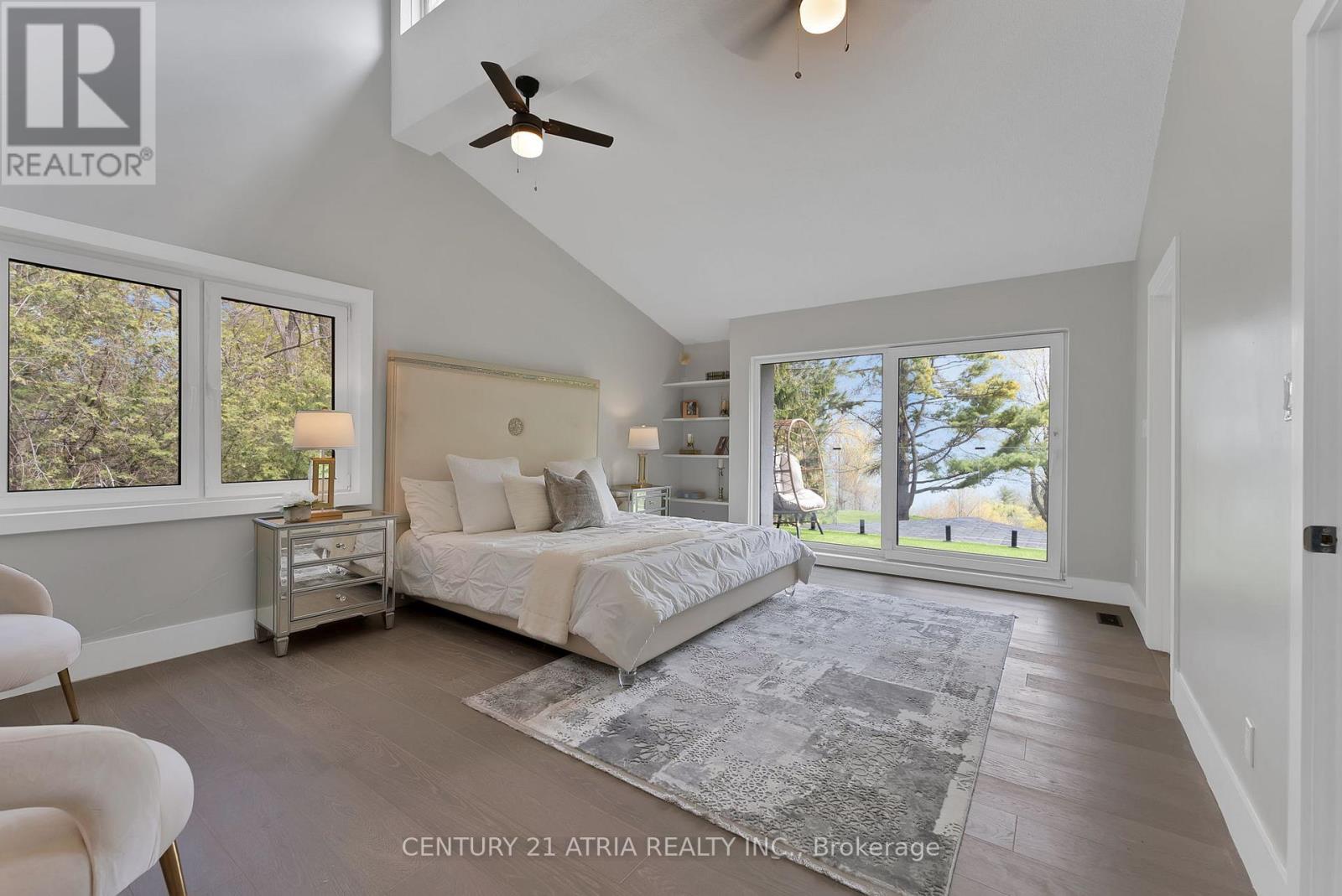 33 BELLEHAVEN CRESCENT - 24