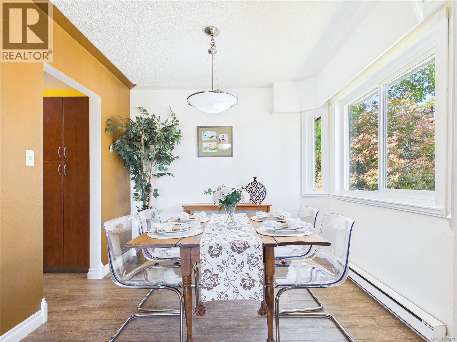 401 1665 Oak Bay Avenue, Victoria
