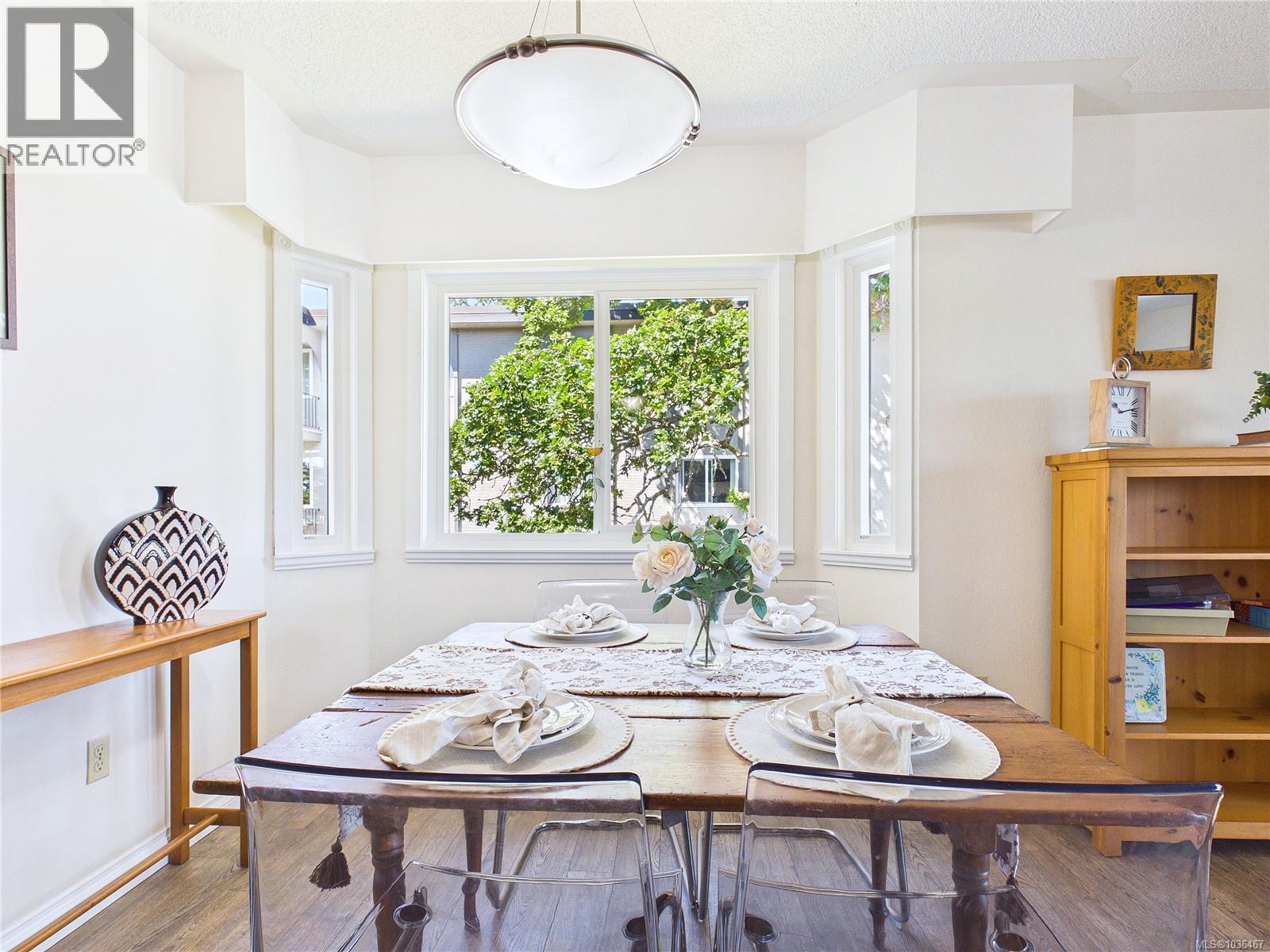 #401 1665 Oak Bay Ave - 9