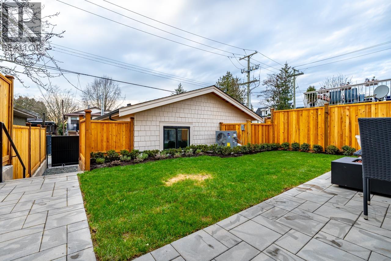 2 5355 INVERNESS STREET, Vancouver