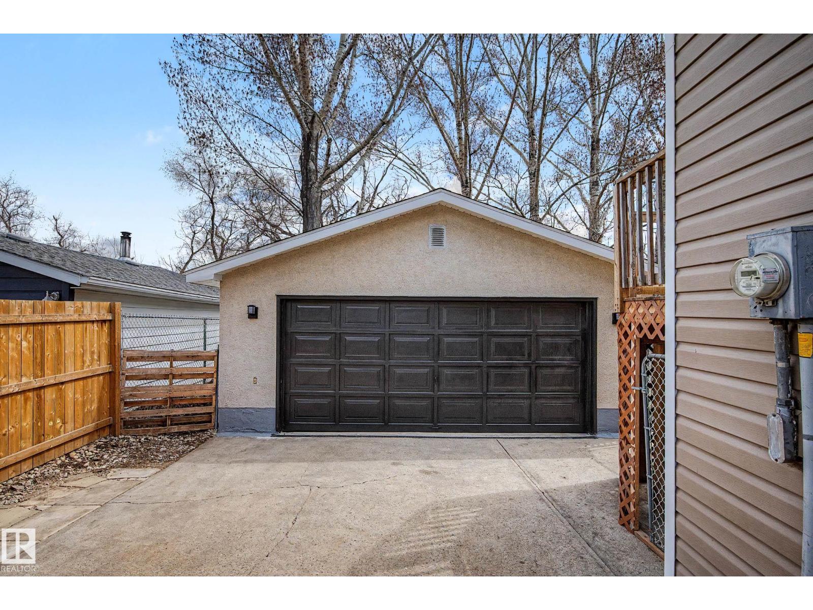 1945 GLENMORE AV - 37