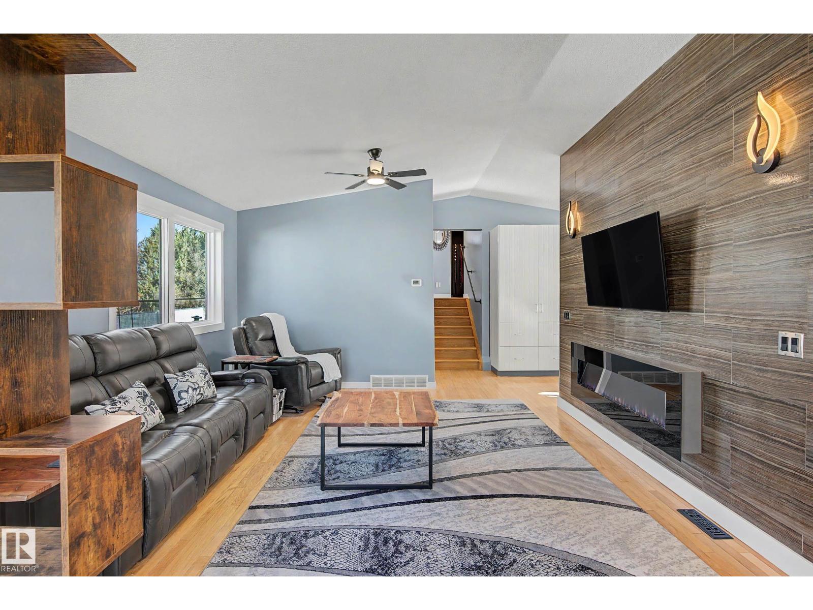 4109 44 AV, Stony Plain